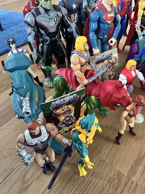 Figuren: Actionfiguren, Marvel, Superman, Batman – Gebraucht aus Pratteln von Tuvalabuhu 3