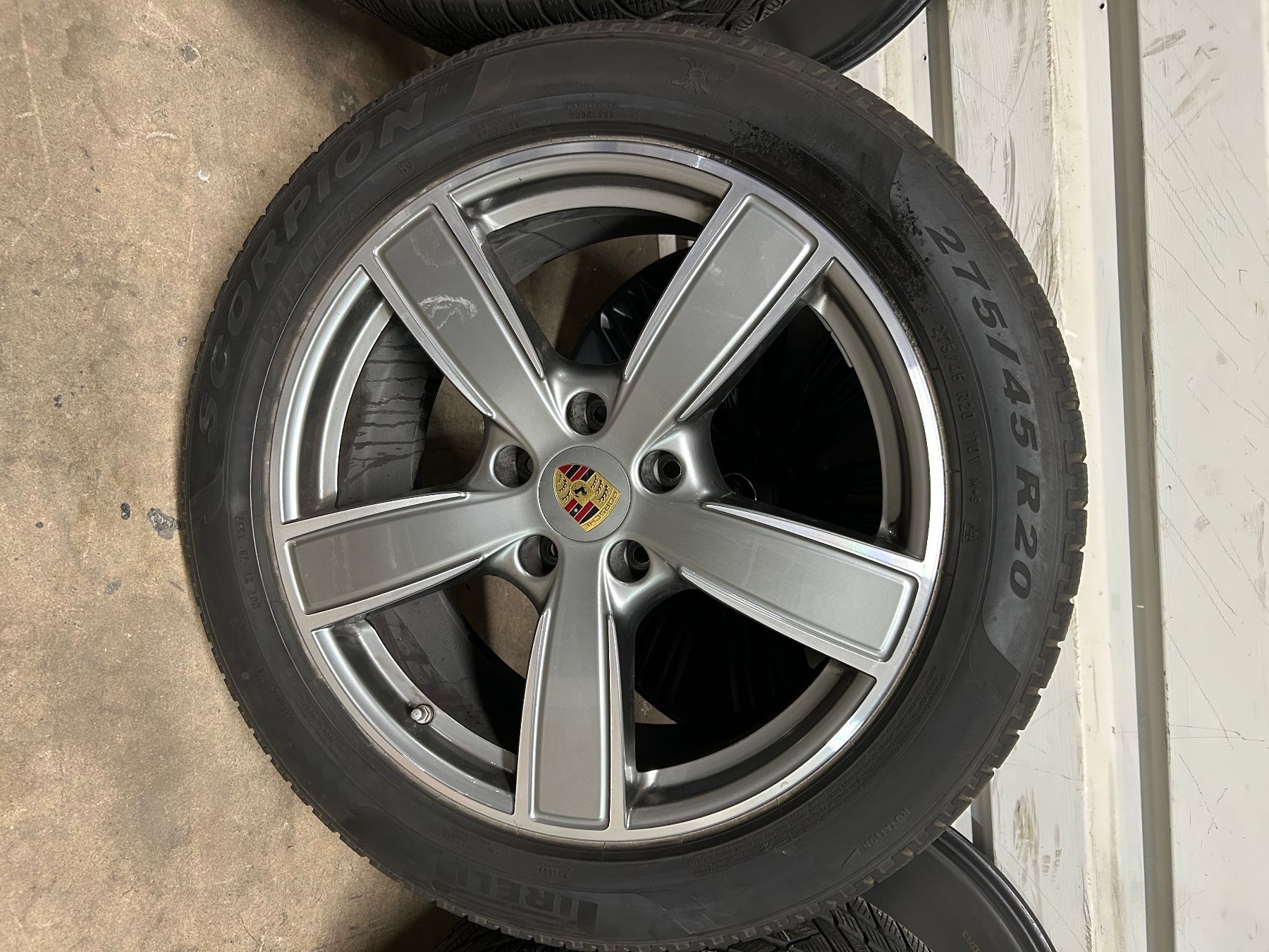 Porsche Pneumatici & Ruote complete: Porsche Cayenne Alufelgen – Usato da freienbach venduto da gatuzo 6
