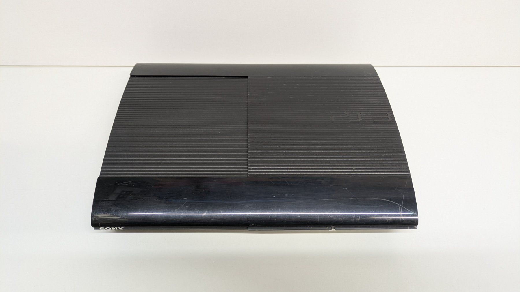 Sony Console: PlayStation 3 Super Slim mit 2 Controller – Usato da Menziken venduto da mame18 3