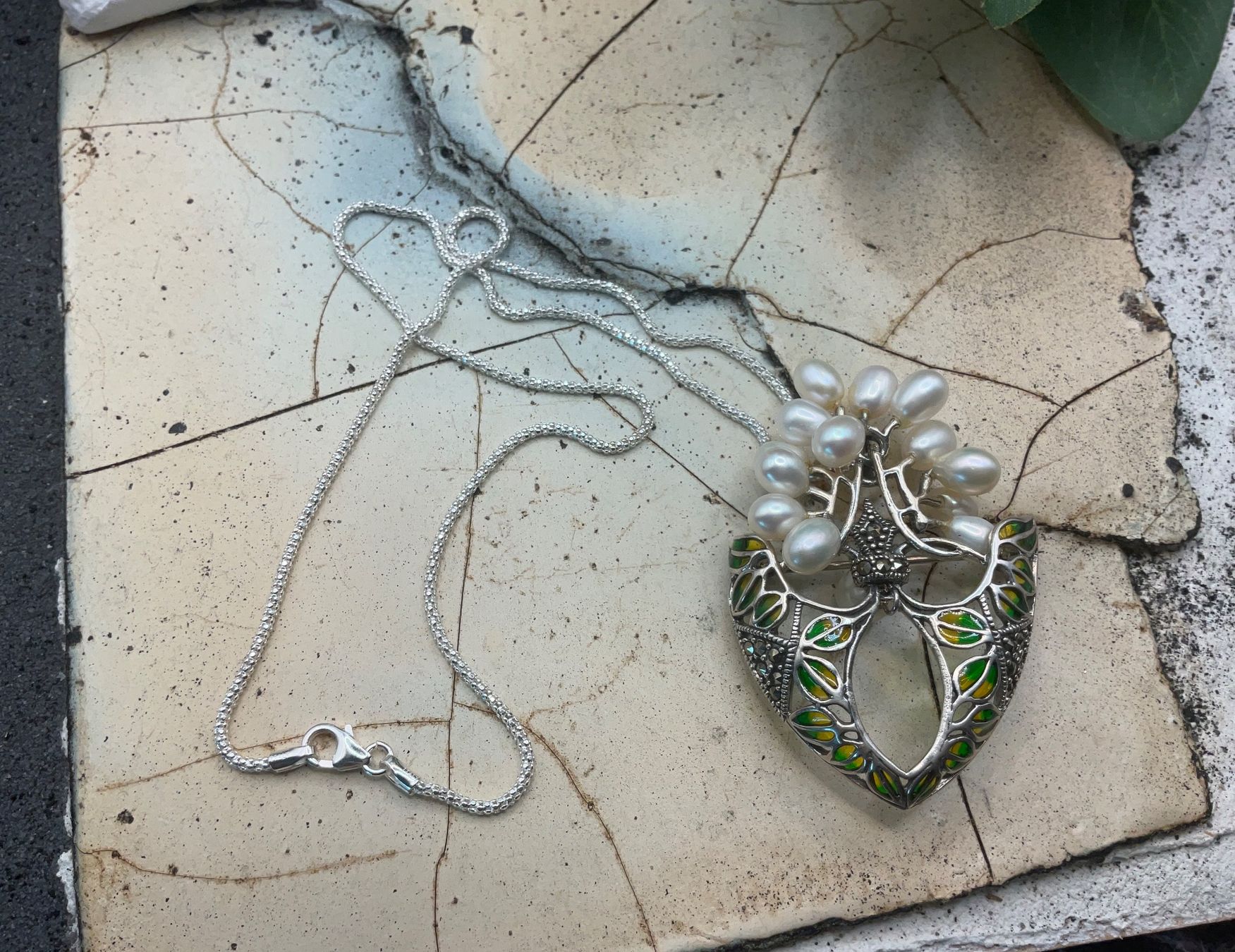 Ciondoli: Anhänger/Brosche mit Collier,Nostalgie pur, Sterlingsilber – Nuovo (secondo la descrizione) da Luzern venduto da S.Kern01