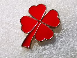 Ansteckpin 28: Kleeblatt