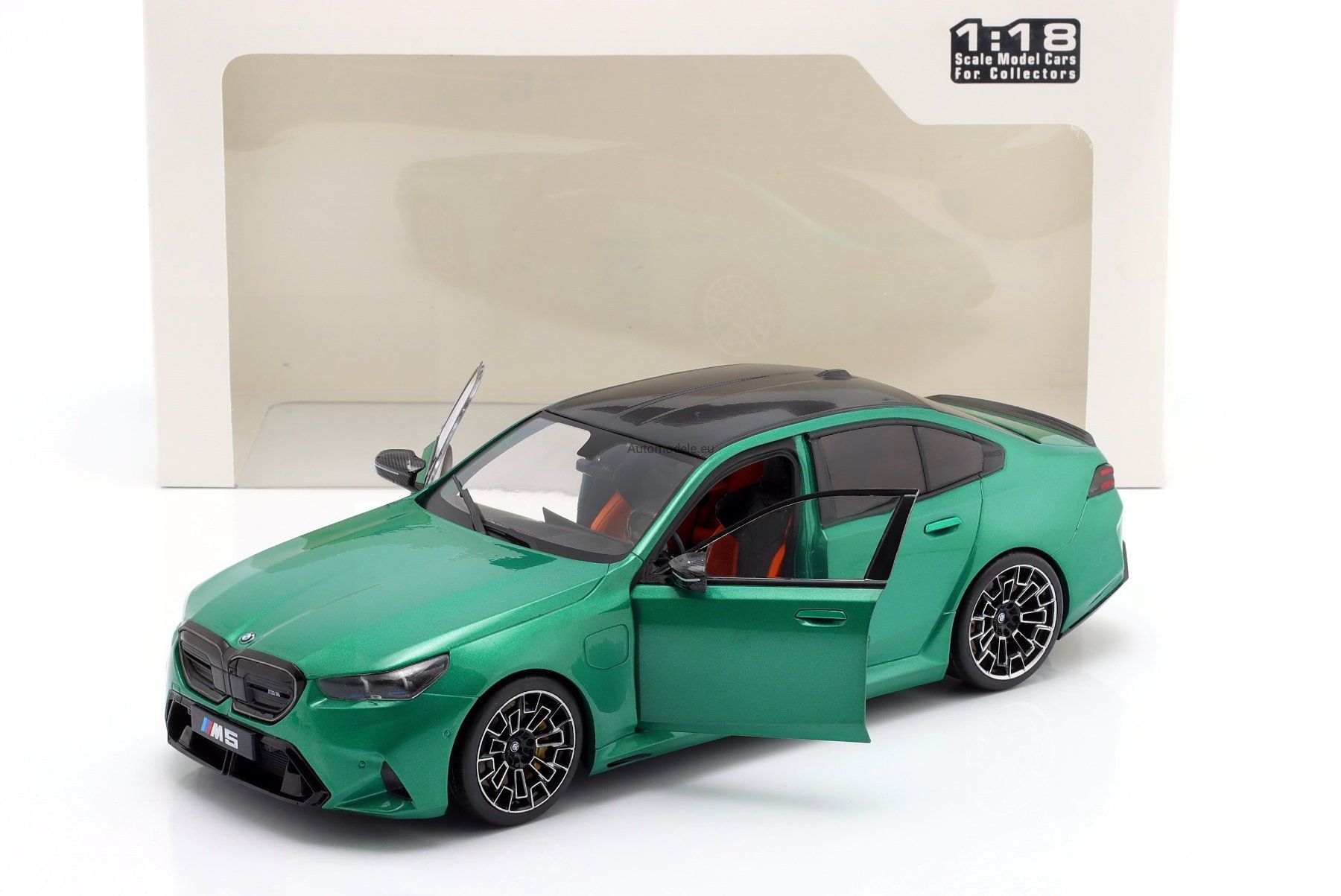 BMW Modellautos: BMW M5 (G90) M Year 2025 Isle of Man green 1:18 Solido – Neu und originalverpackt aus Stäfa von wkmodells 2