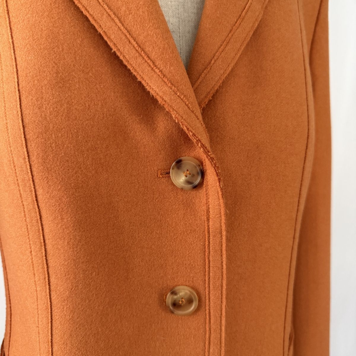 Akris Giacche: AKRIS Wool/Angora Blazer – Nuovo (secondo la descrizione) da Freienbach venduto da Avviivva_Shop 3