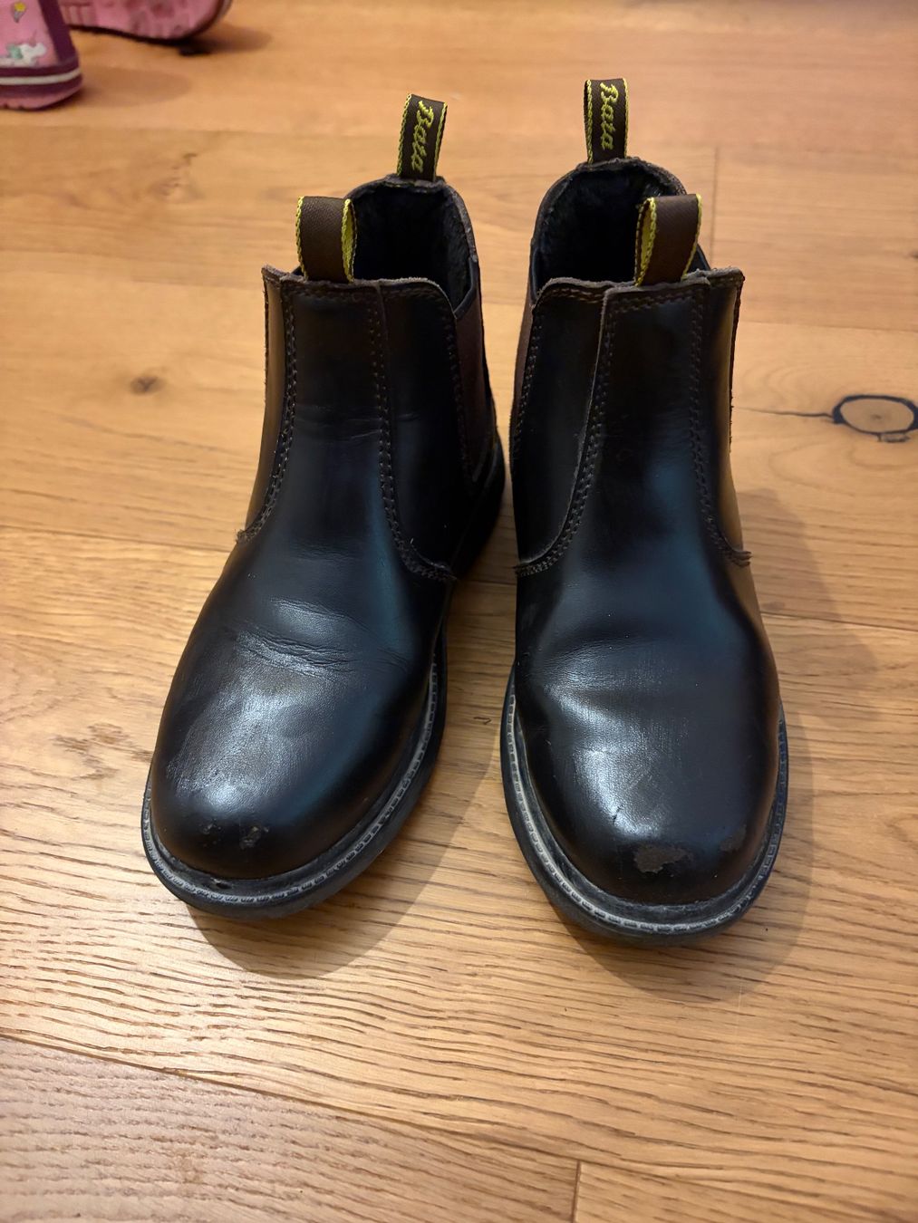 Scarpe per ragazzi: Leder Bata Stiefel 33 – Usato da Kleinlützel venduto da Tamaralinders