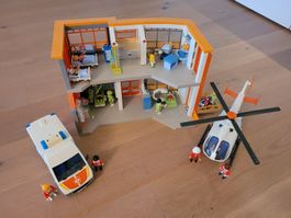 Spital von Playmobil mit viel Zubehör