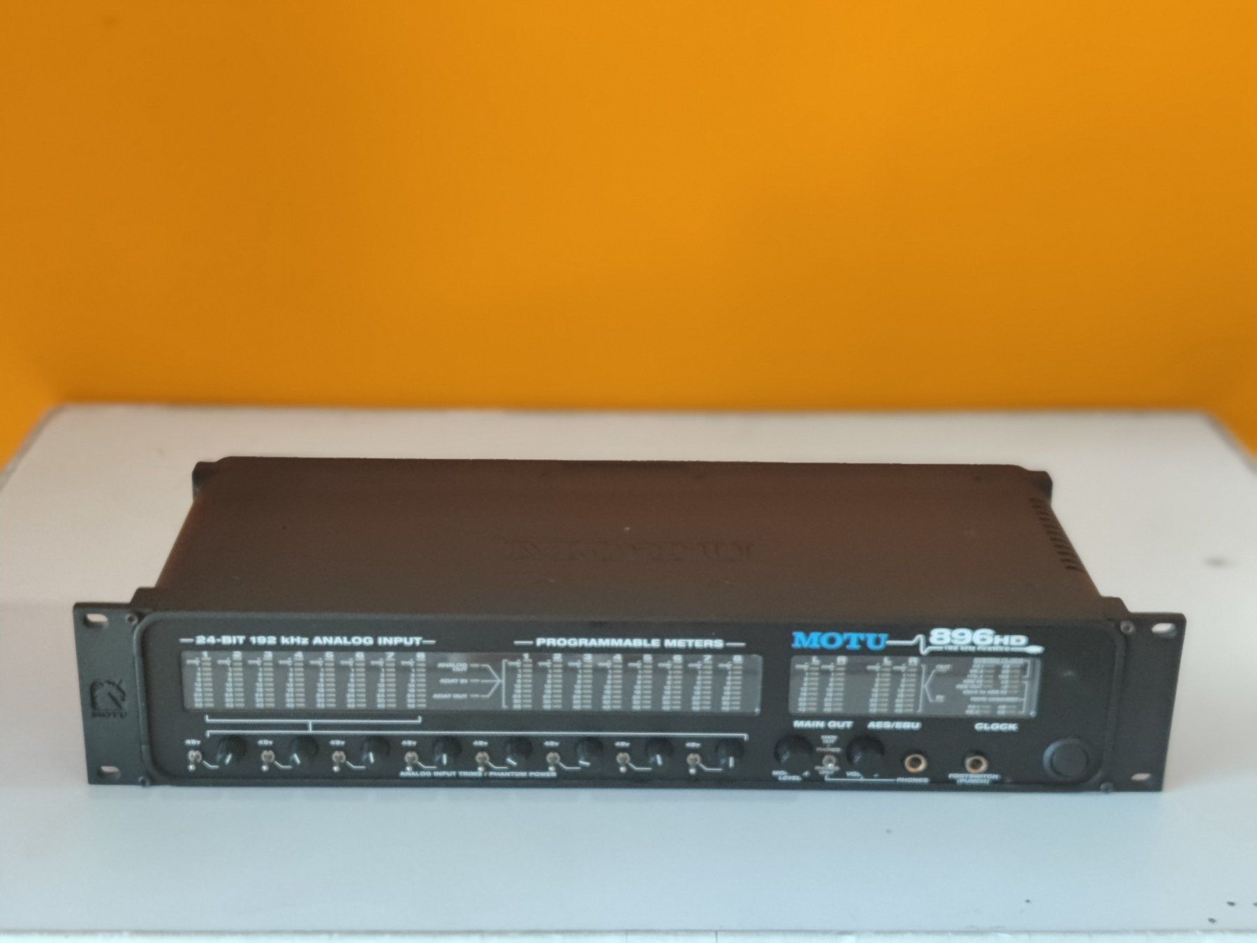 Attrezzatura per studi di registrazione: MOTU 896HD FireWire Audio Interface – Usato da Viganello venduto da XTECHSTOREX 2
