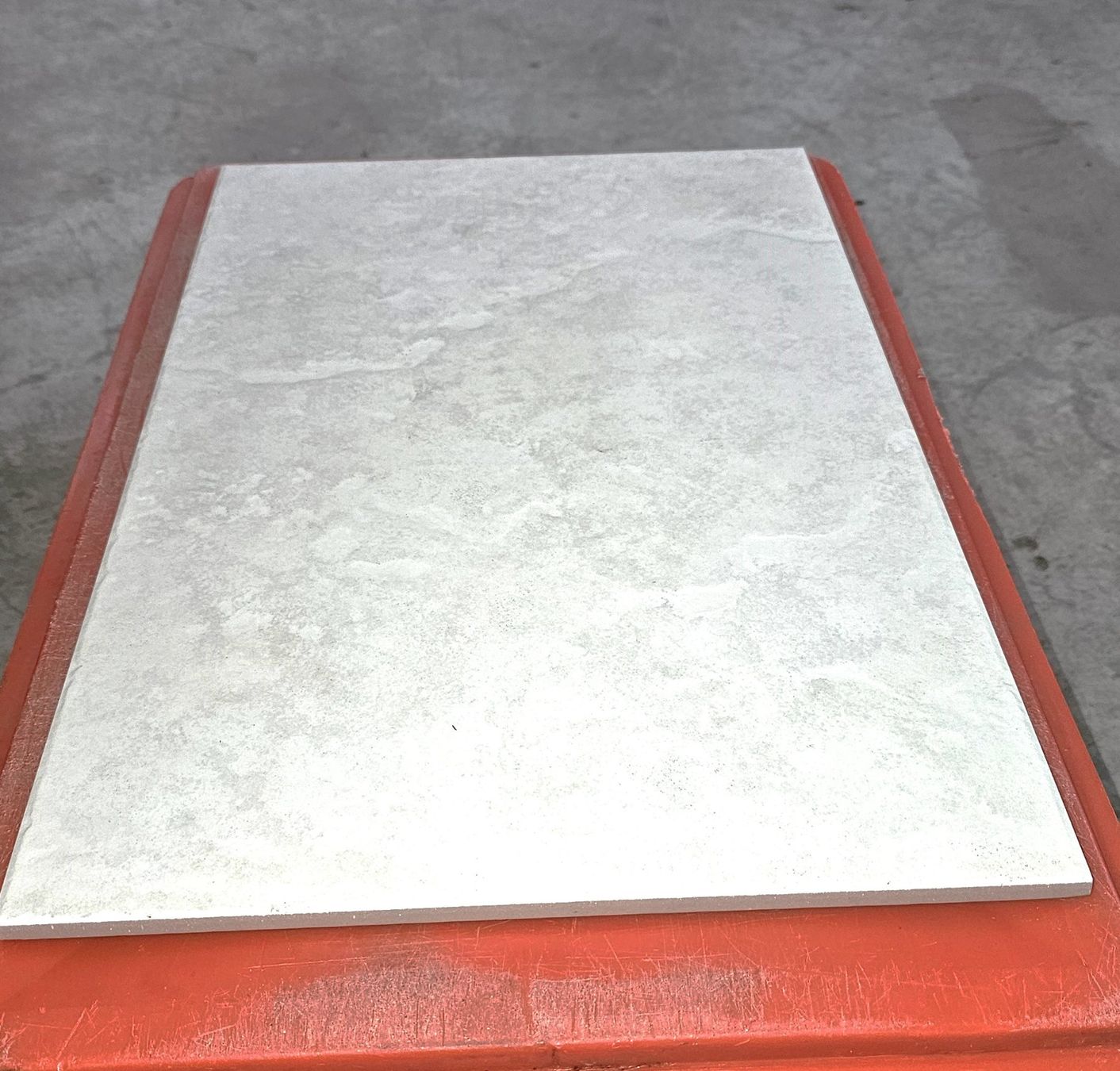 Bodenbeläge: Boden/Wandplatten 33.3x50.2  /PK8 – Neu und originalverpackt aus Diessenhofen von Osio 3