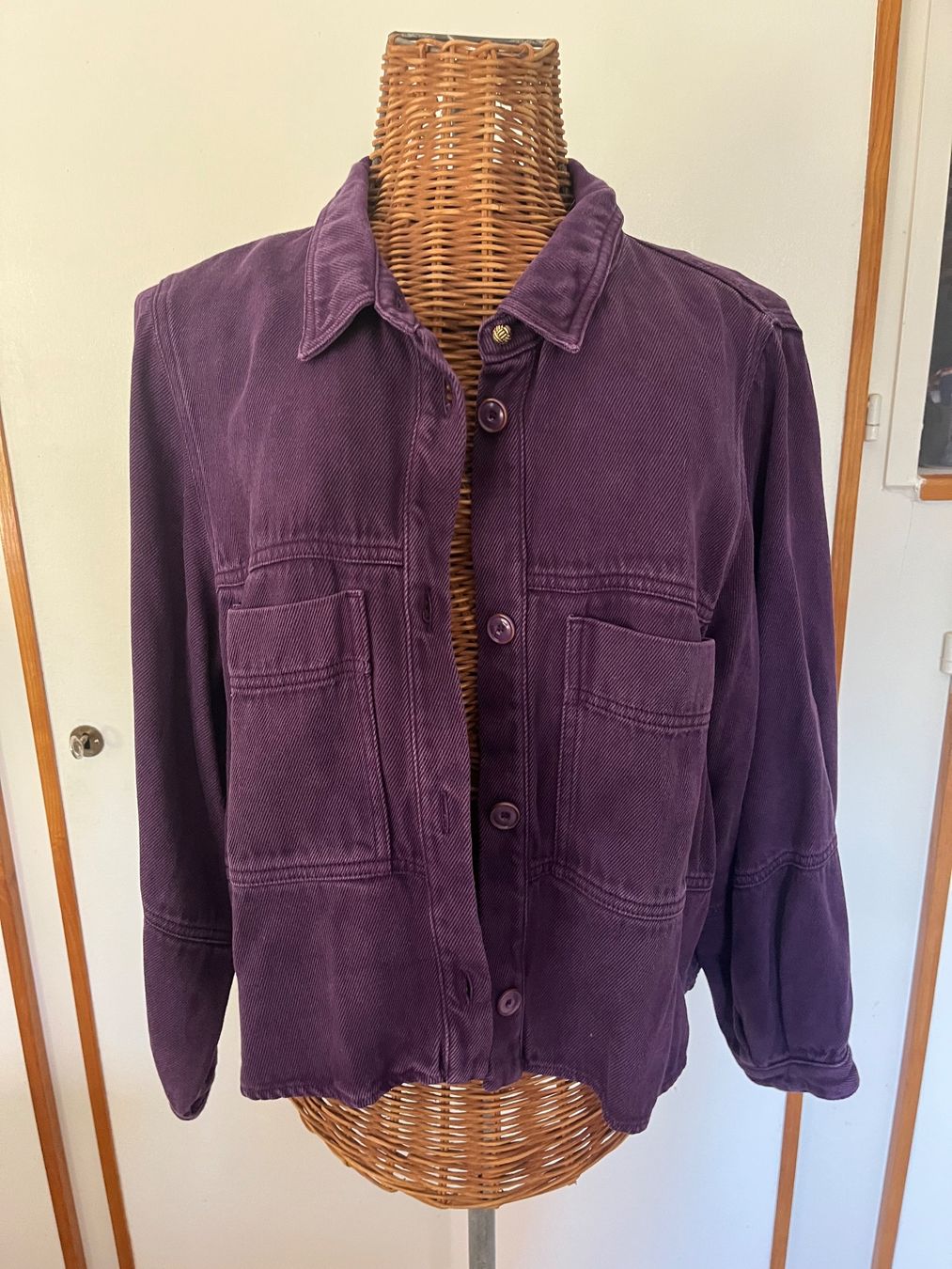 Sessun Camicette: Sessun Hemdjacke Leone Gr. L violett – Usato da Utzenstorf venduto da Ismaele