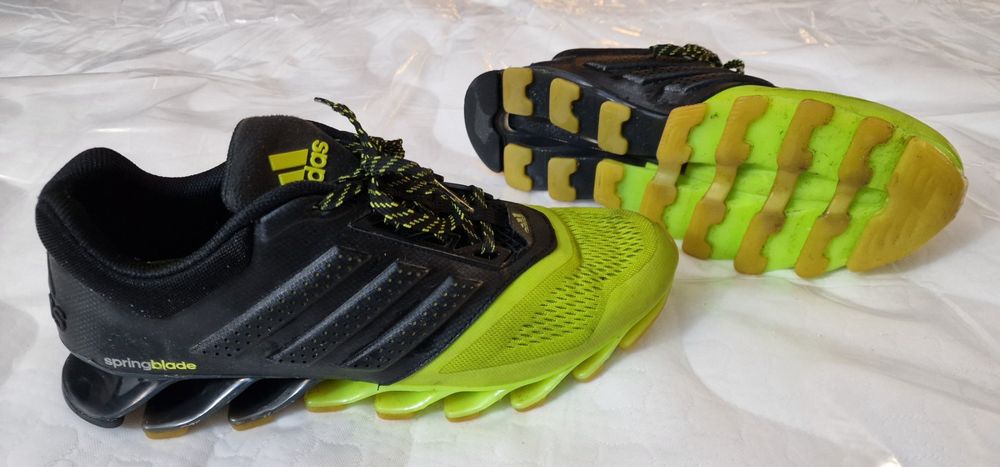 Adidas Springblade Schuhe Gr 43 1 3 Comprare su Ricardo