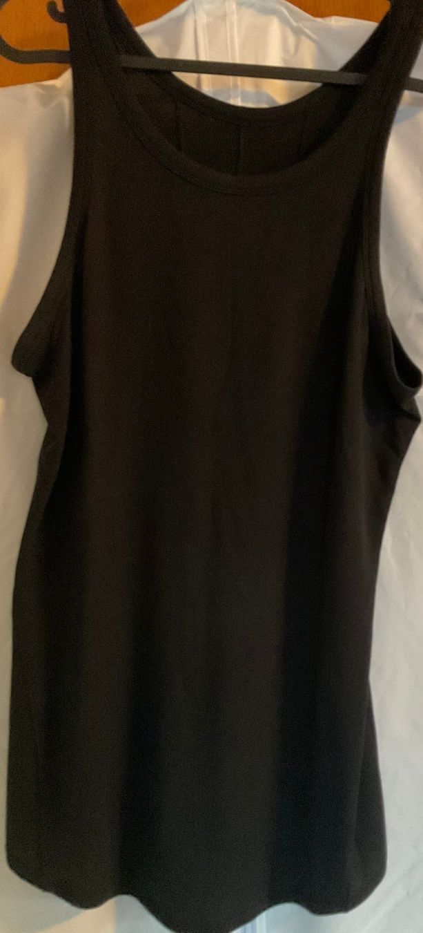 Lululemon Tops: Lululemon Full Day Ahead Tank Top – Gebraucht aus Wettingen von Hbeluga 2