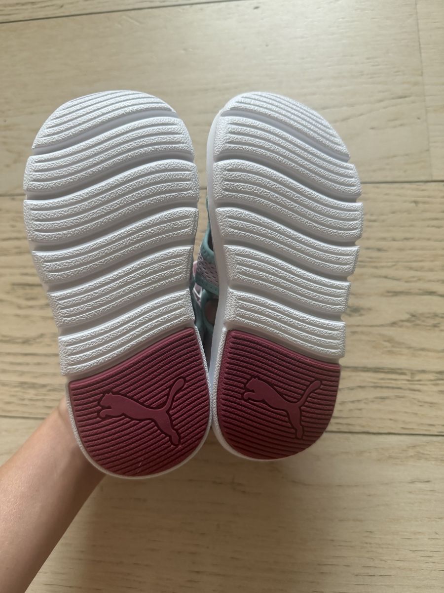 Puma Chaussures filles: Puma Sandalen Rosa Grösse 28 Neu – Neuf avec emballage d'origine à Dully par rev_l7jp 1