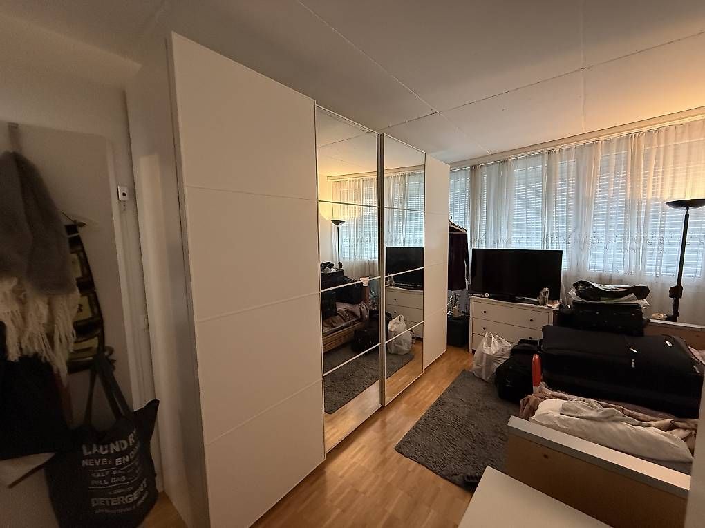 Armadi: IKEA PAX armoire penderie  – Usato da Genève venduto da pablofurrer