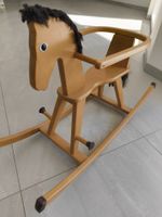 Schaukelpferd aus Holz