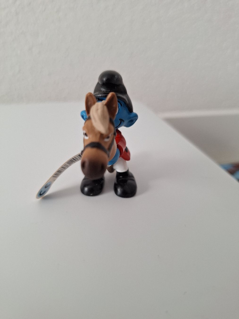 Schleich Statuette: Schlumpf auf Pferd – Nuovo e nell'imballaggio originale da Rothrist venduto da Stranglehold