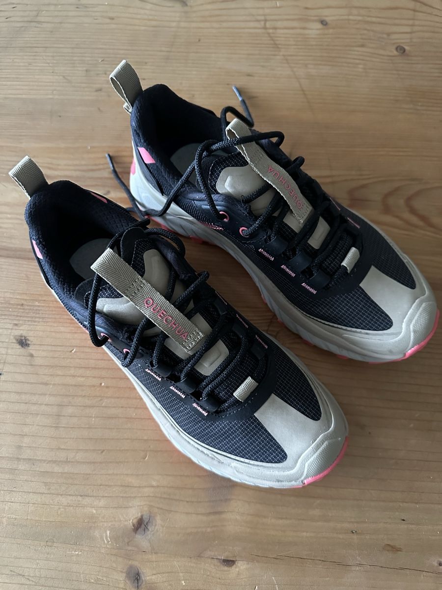 Scarpe da donna: Trekkingschuh Gr. 38. Neuwertig – Usato da Rüschlikon venduto da 8942Oberrieden