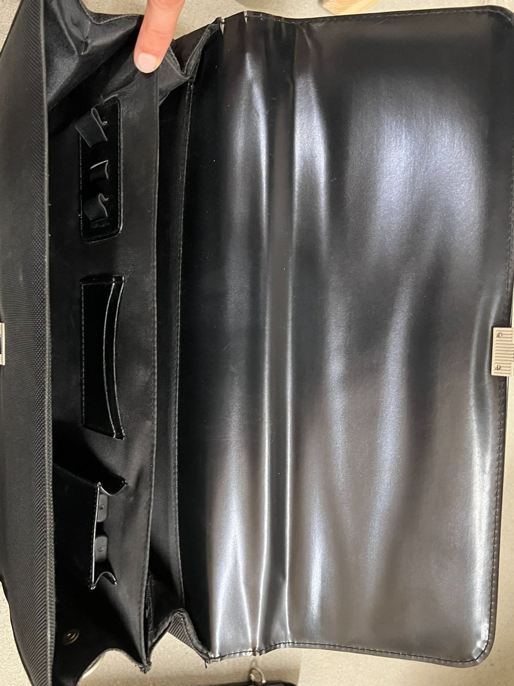 Valigie & Borse: Navyboot Aktentasche schwarz Leder/Nylon gebraucht – Usato da Volketswil venduto da Lootington_Post 2