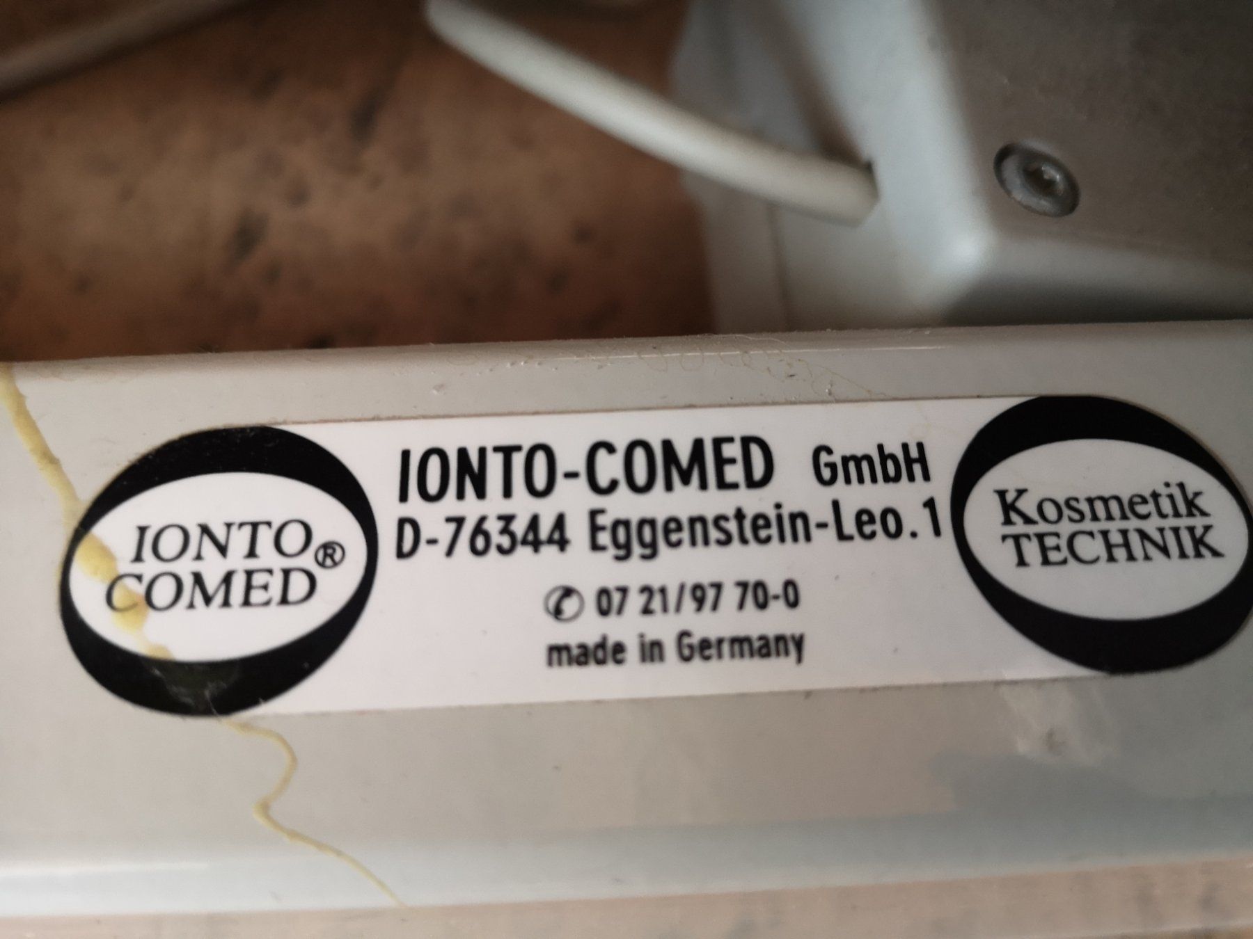 Lettini & sedie per cosmetici: Kosmetikliege inklusive Bedampfungsgerät – Usato da Riniken venduto da Dangerag 4