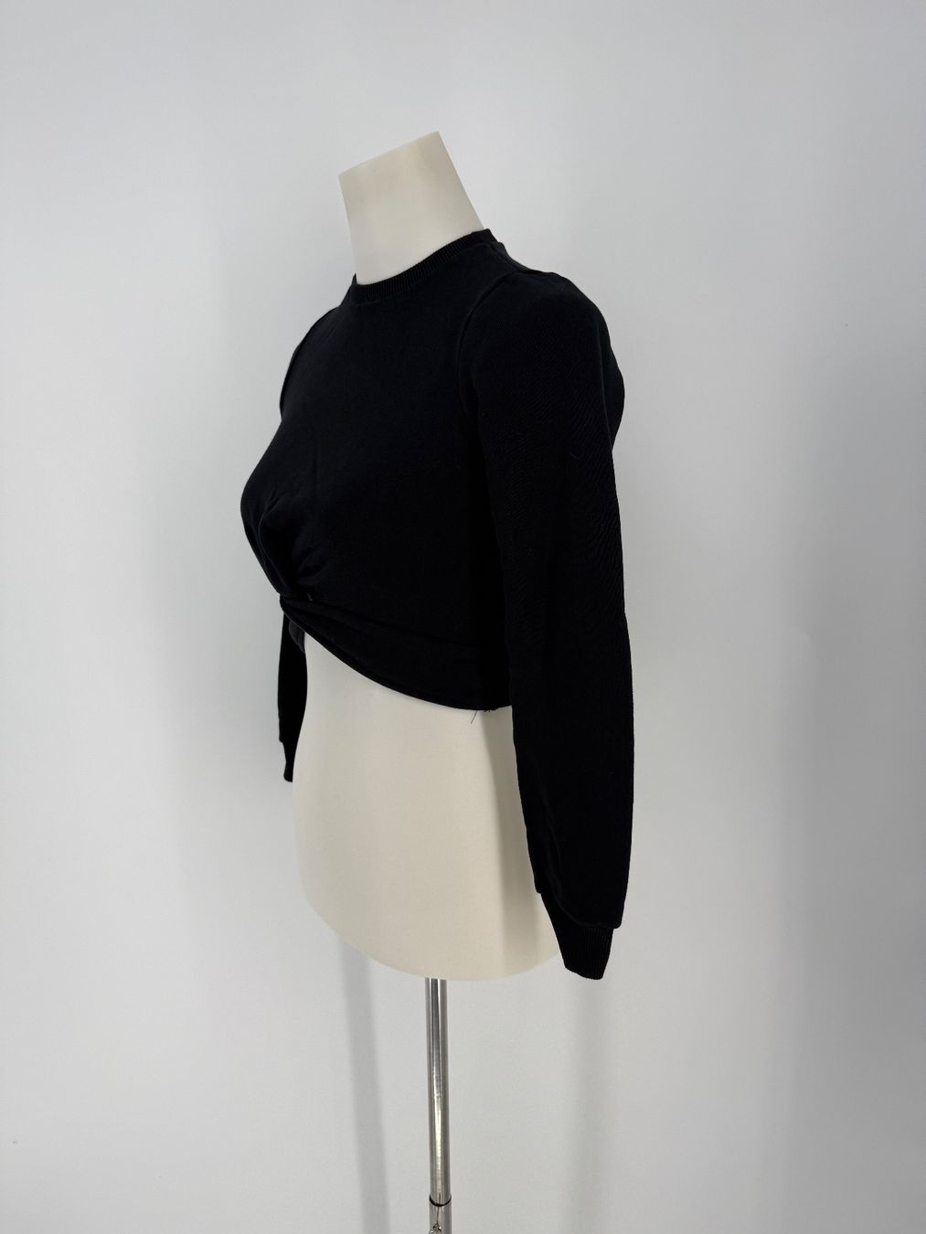 Pullover & Sweatshirts: Crop Pullover Gr. XXS von FBSISTER – Gebraucht aus Auenstein von moin. 1