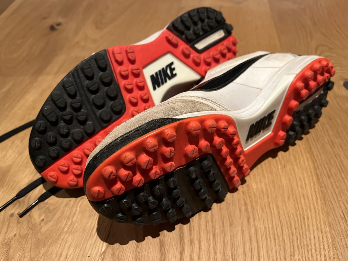 Nike Herrenschuhe: Nike Fussballschuhe Gr. 40.5 – Gebraucht aus Balmberg von Berglihof 1