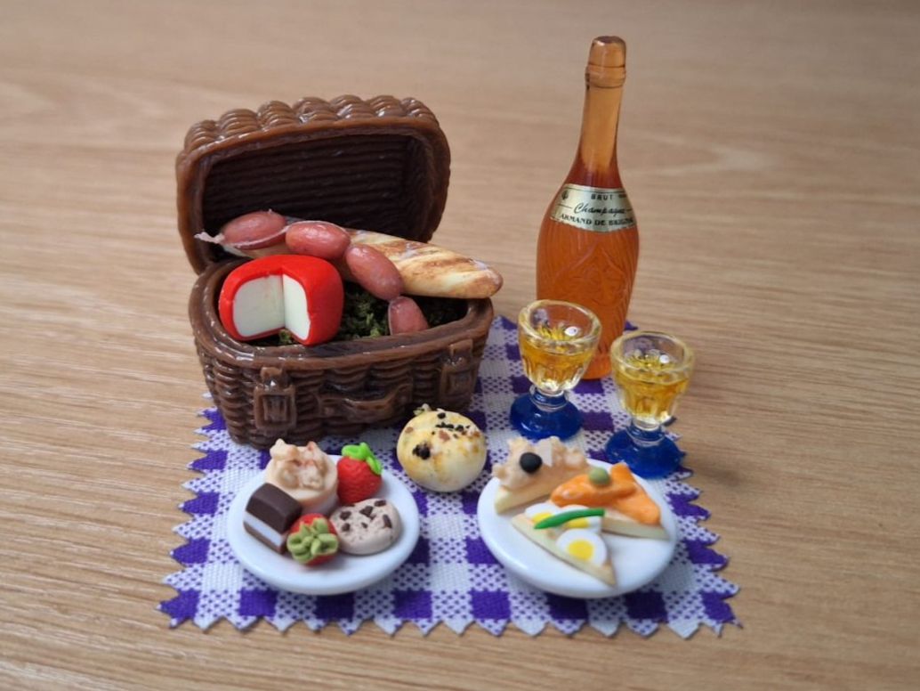 Maisons & Meubles de poupées: Handmade Picknick Set – Neuf (Voir description) à Zürich par HandmadeTinyFood 4