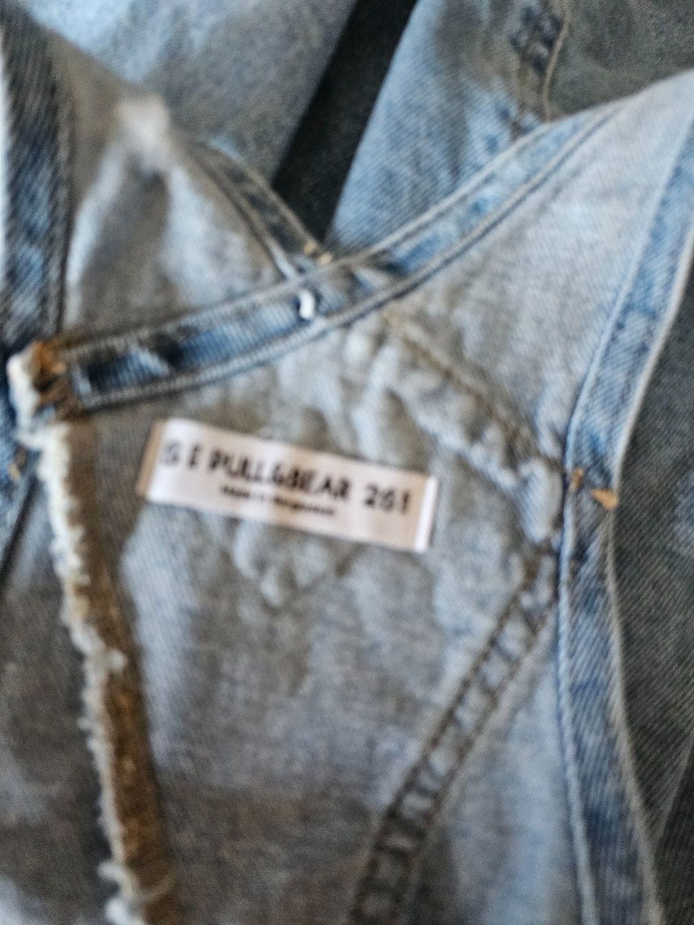 Vestiti: Pull&Bear Jeans Latzkleid Denim hellblau Gr. S/M Fransen – Usato da Füllinsdorf venduto da Sunnebliemli7 7