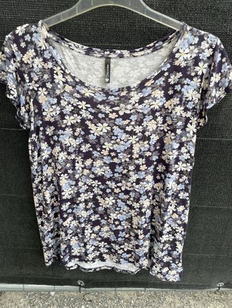 Sommershirt, XL (eher eng geschnitten)