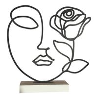 Décoration visage avec rose