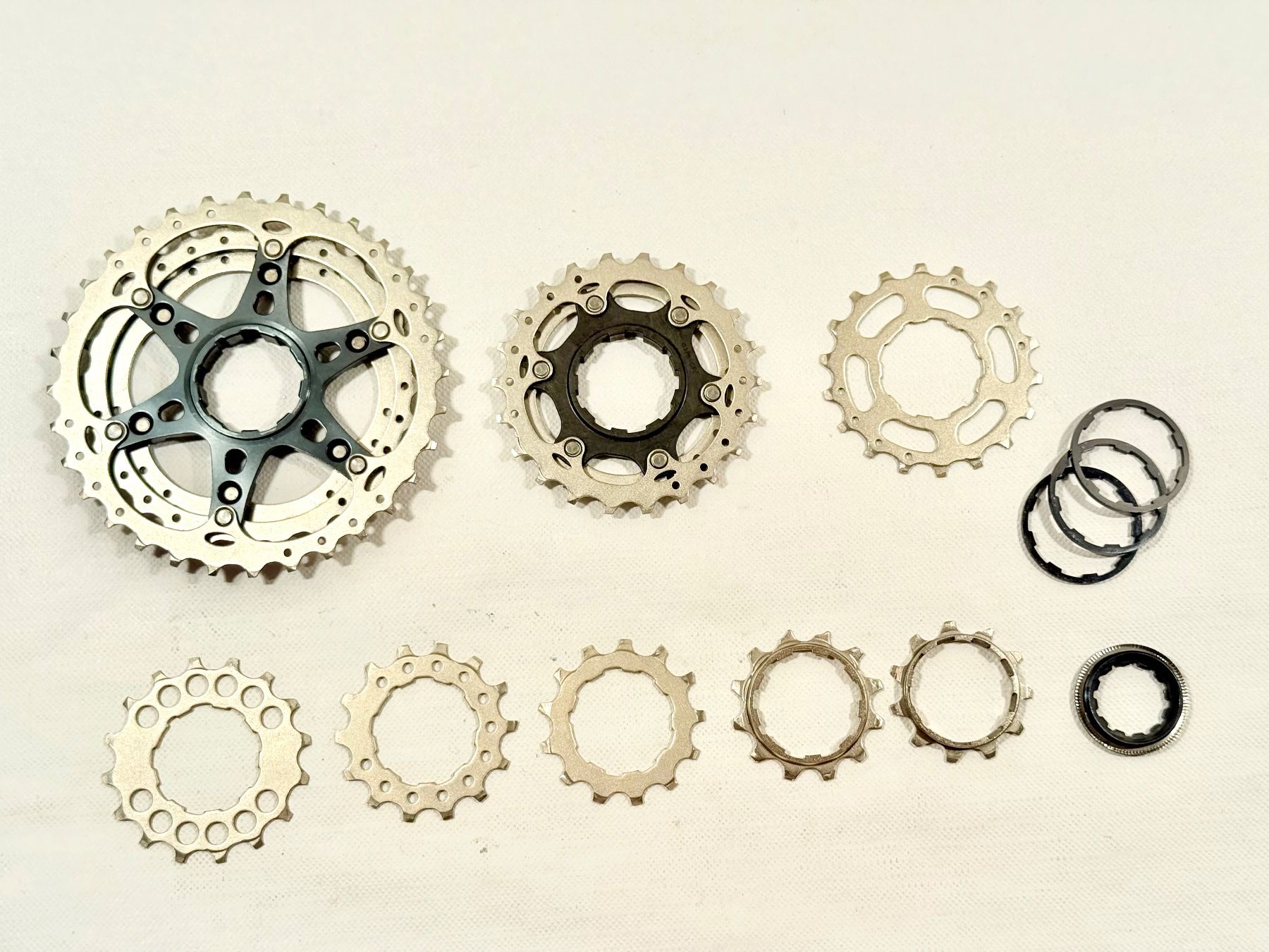 Cassette Shimano Ultegra CS-R8000 11 Vitesses | Dérailleur 14-28 Dents | Pour Groupe Transmission Route