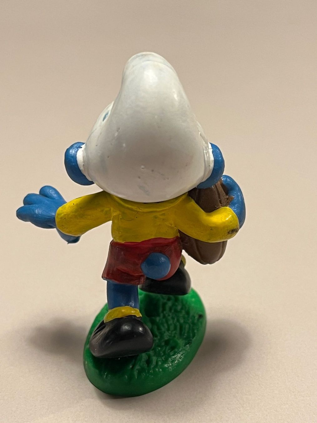 Schleich Statuette: Schlumpf mit Football – Usato da Winterthur venduto da Wusa01 2