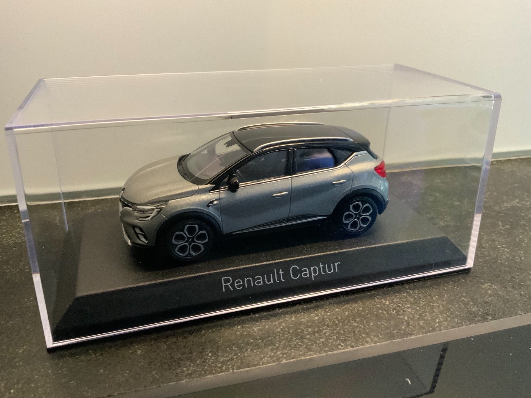 Renault Modellini d'auto: Renault Captur Serie 2 ab Jg. 2020 – Nuovo e nell'imballaggio originale da Erlenbach im Simmental venduto da Model_box 6