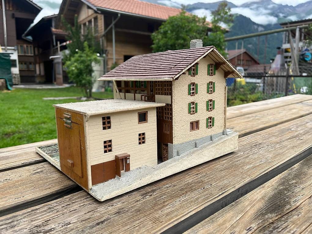Jouets: Modellhaus – D'occasion à Frutigen par uma_qk2s 2