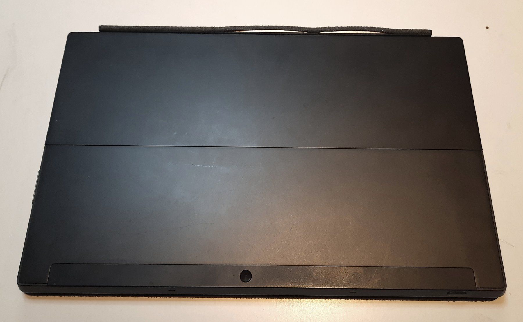 Microsoft Tablettes PC: Microsoft Surface RT 32 – D'occasion à Schöfflisdorf par Lem1 3