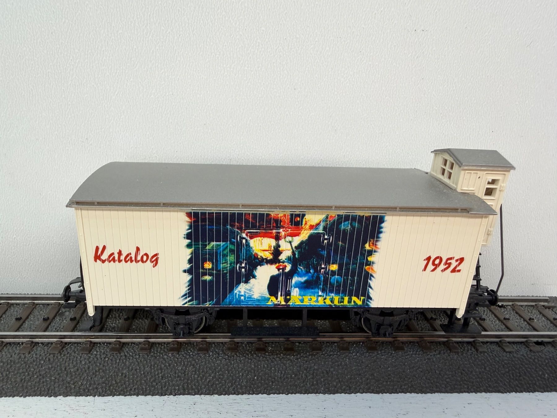Märklin Modellini di ferrovie: Märklin 4680.905 Katalogwagen 1952 – Usato da Büsserach venduto da ModellbahnDepot 2