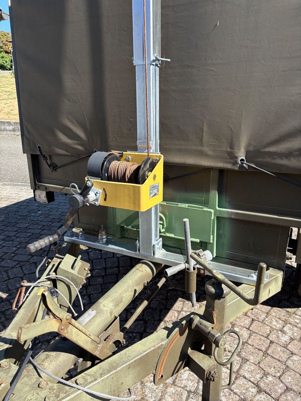 Remorques: Armee Anhänger – D'occasion à Dürrenäsch par piranha24 9