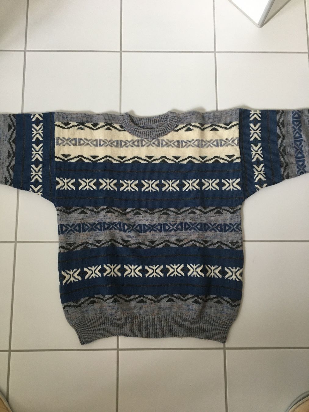 Maglioni & Felpe: Norweger-Style Pullover Handarbeit – Usato da Siebnen venduto da Starlauf 2