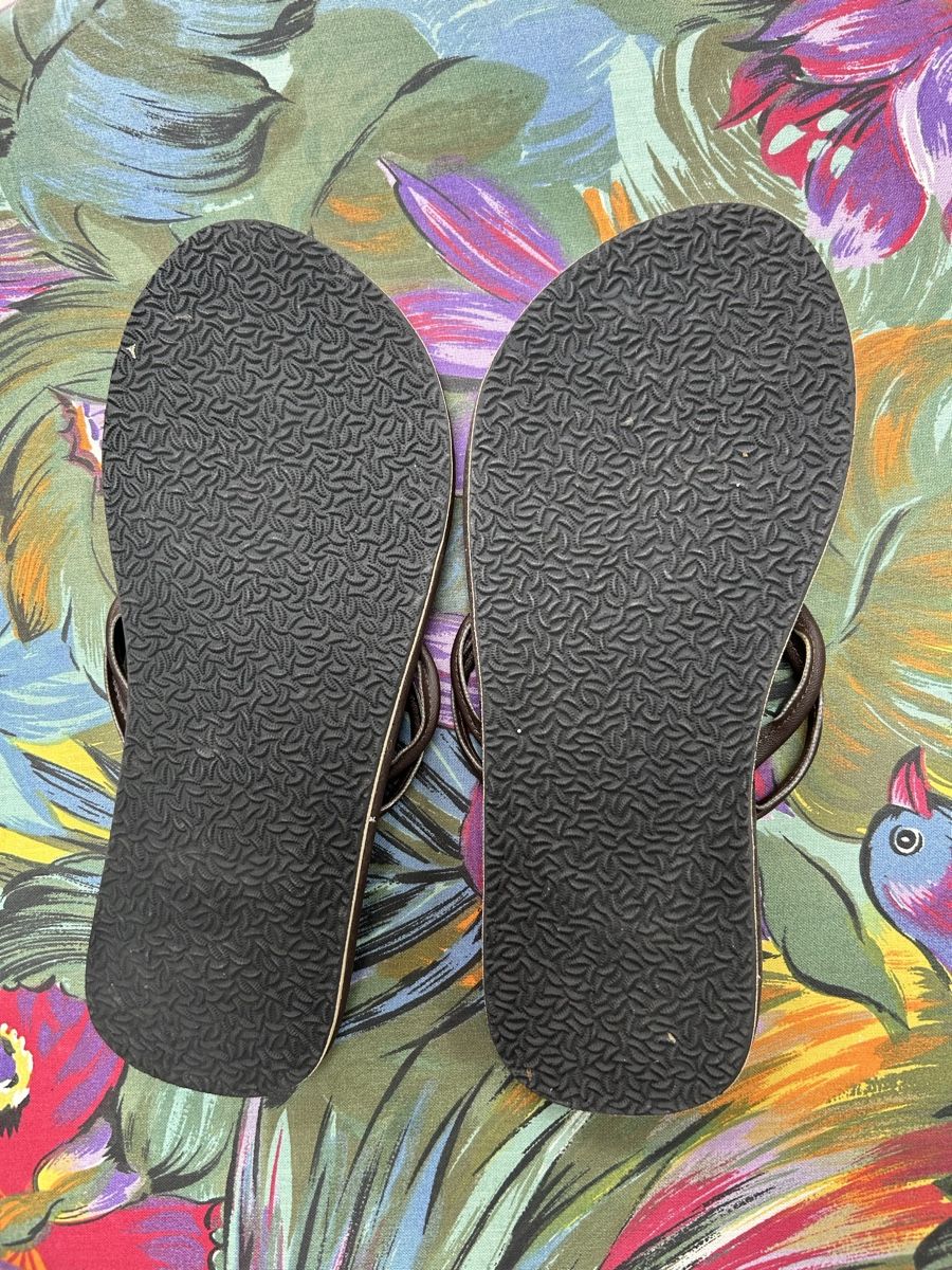 Flipper: Braune Flip Flops Grösse 38 – Usato da Emmen venduto da Carbru 1