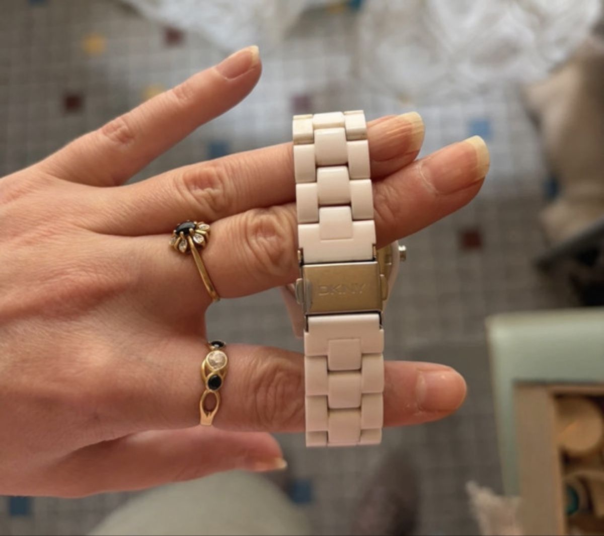 DKNY Uhren: DKNY Uhr  – Gebraucht aus Basel von Brunner.T 3