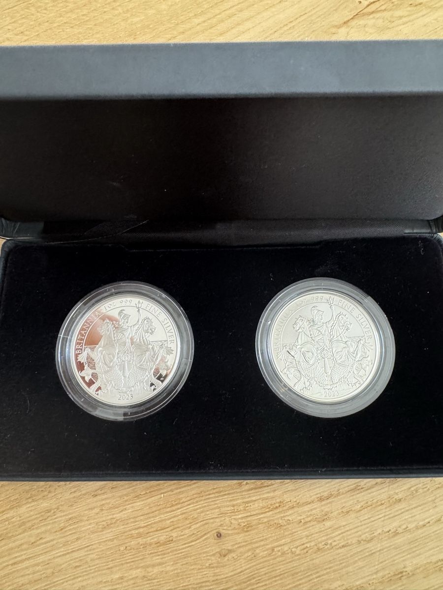 Toutes les monnaies: 2023 Britannia Silver Reverse Proof 2 Coin Set – Neuf (Voir description) à Founex par egz_58qz 1