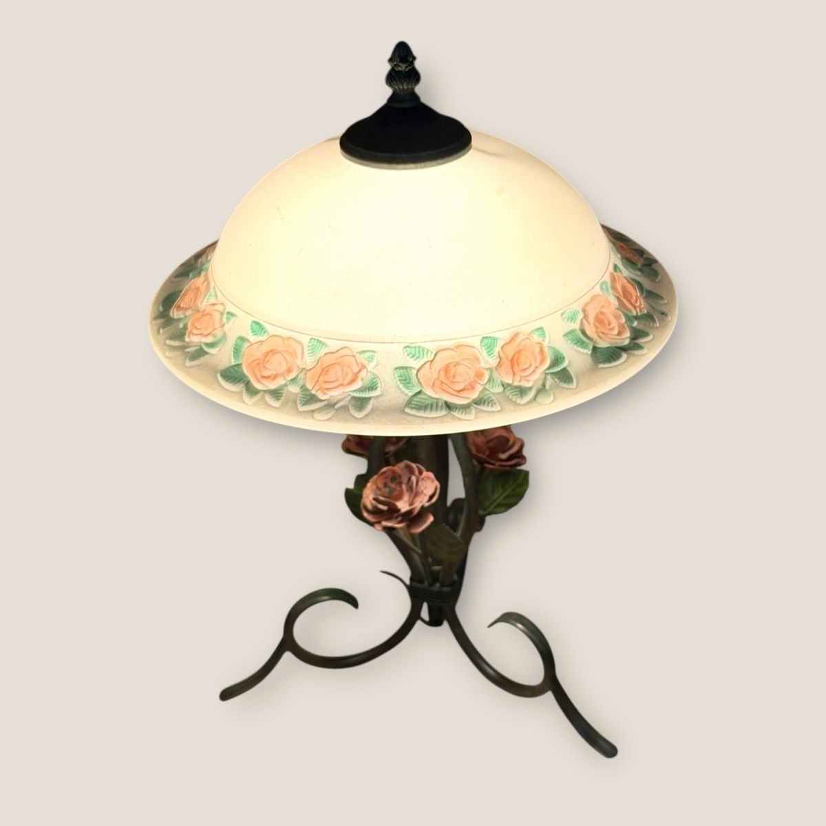 Lampes: Vintage Rose Table Lamp - Charming Floral Accent Light – D'occasion à Lausanne par vas_cdb2 6