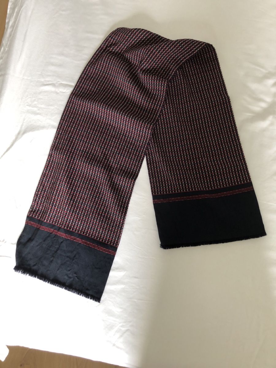 Schals: Herren Schal Business – Gebraucht aus Schaffhausen von Fixier 5