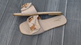 JULIET Pantoletten - 37 - Beige / Gold mit Teddy-Charm