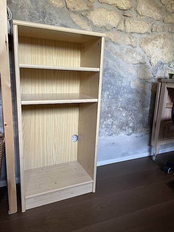 Regale: À donner, petite bibliothèque  – Gebraucht aus Faoug von rocamadou 1