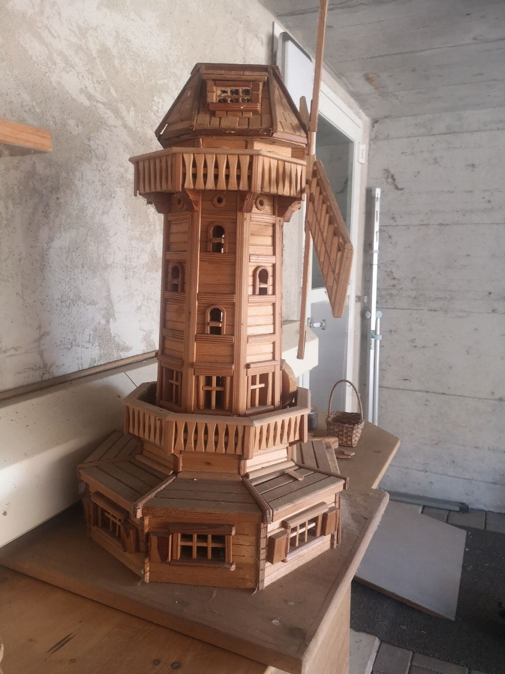Tutte le decorazioni: Holzmühle – Usato da Sissach venduto da cor_n2dt 1