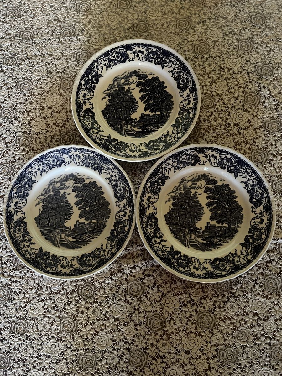 Assiettes: 3x Royal Tudor Ware "Olde England" – D'occasion à Belprahon par val_h9hx