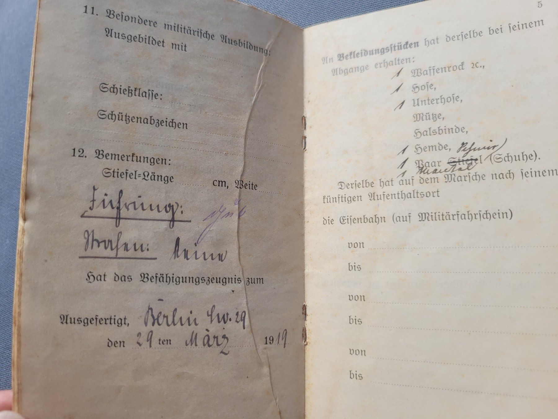 Uniformi: Deutsches Reich -WEHRPASS-EK1/EK2 Eintrag – Usato da Kriens venduto da KTP 5