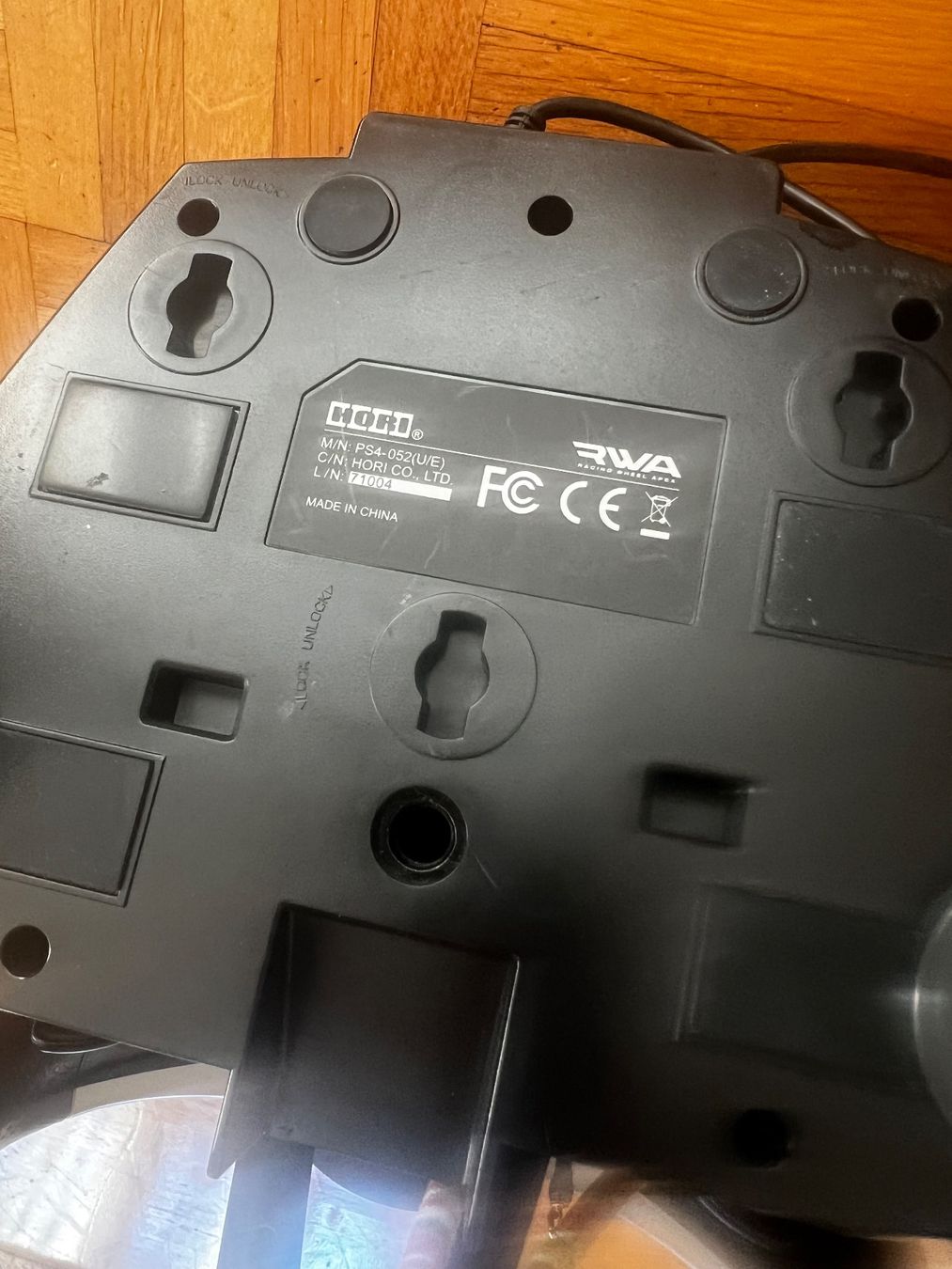 Console: Lenkrad ps4 – Usato da Ebikon venduto da Venus025 2