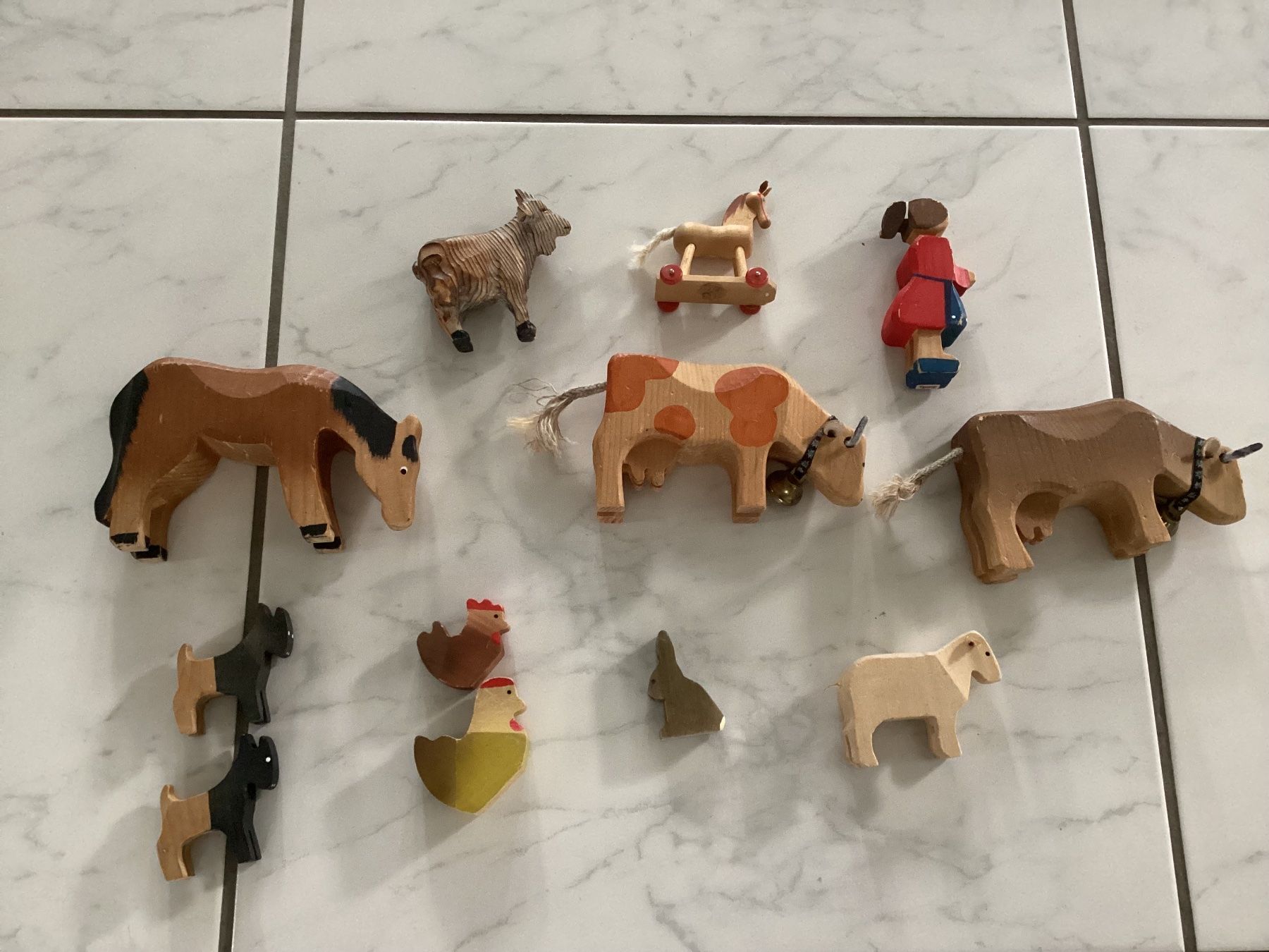 Spielzeuge: Holztiere Bauernhof – Gebraucht aus Buchrain von Ranti0