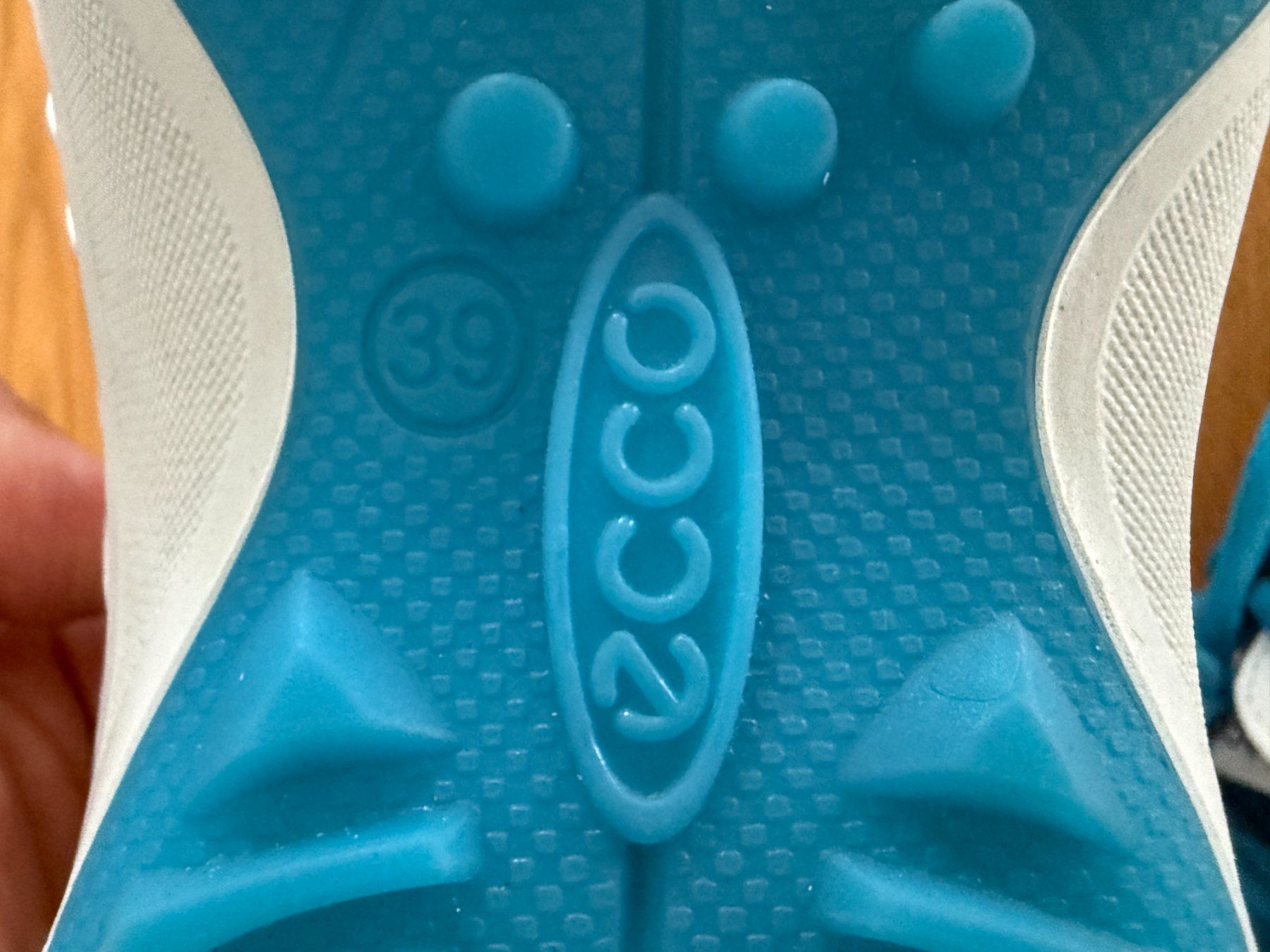 Ecco Damenschuhe: Chaussures de golf à crampons ECCO – Gebraucht aus Founex von MaevaMatahi 3