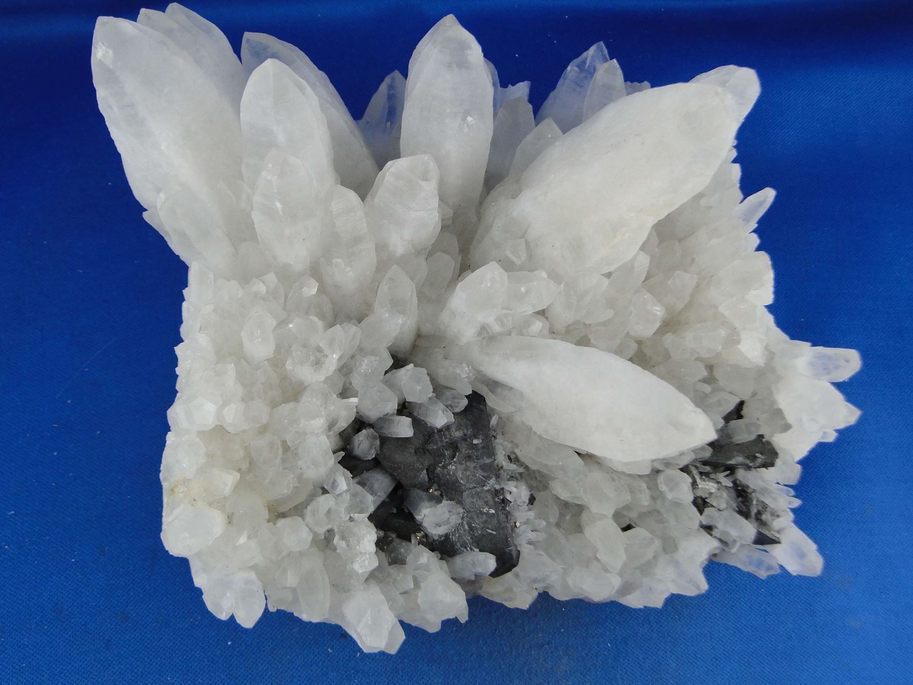 Mineralien & Heilsteine: Bergkristall mit Tetrahedrit – Gebraucht aus Schinznach Bad von Demerald 4