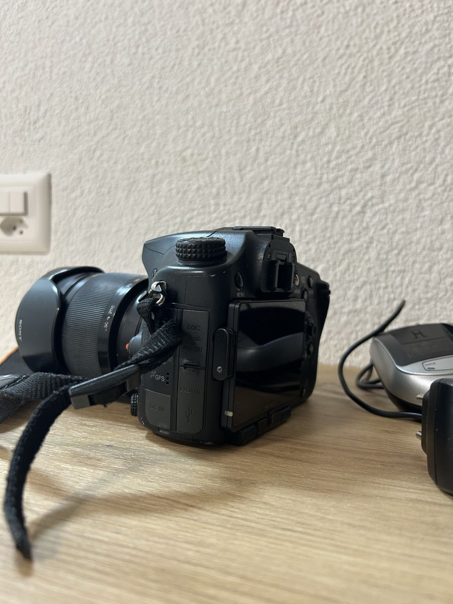 Sony Appareil photo: Sony Alpha a77 Digital Camera – D'occasion à Rothrist par Miri_sm6 2